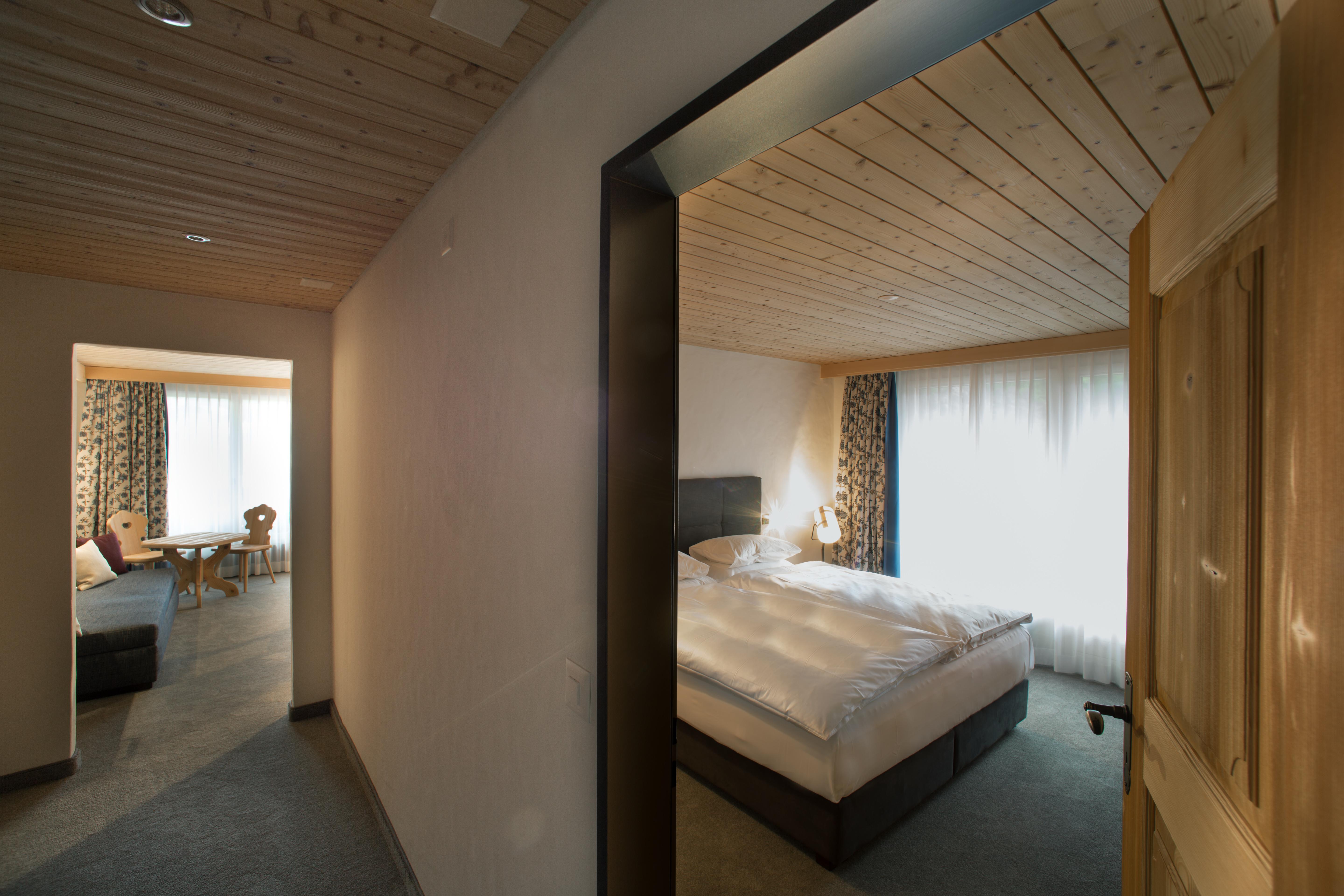 Bernerhof Swiss Quality Hotel Гштад Экстерьер фото